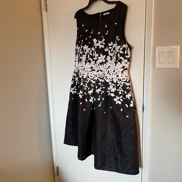 π Host Pick π Teaberry dress- Like New size 14 - Picture 2 of 3